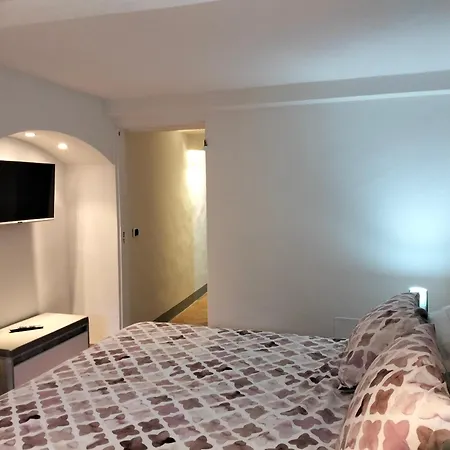 Palazzo Reali - O Nella Storia Di Guest house Pistoia